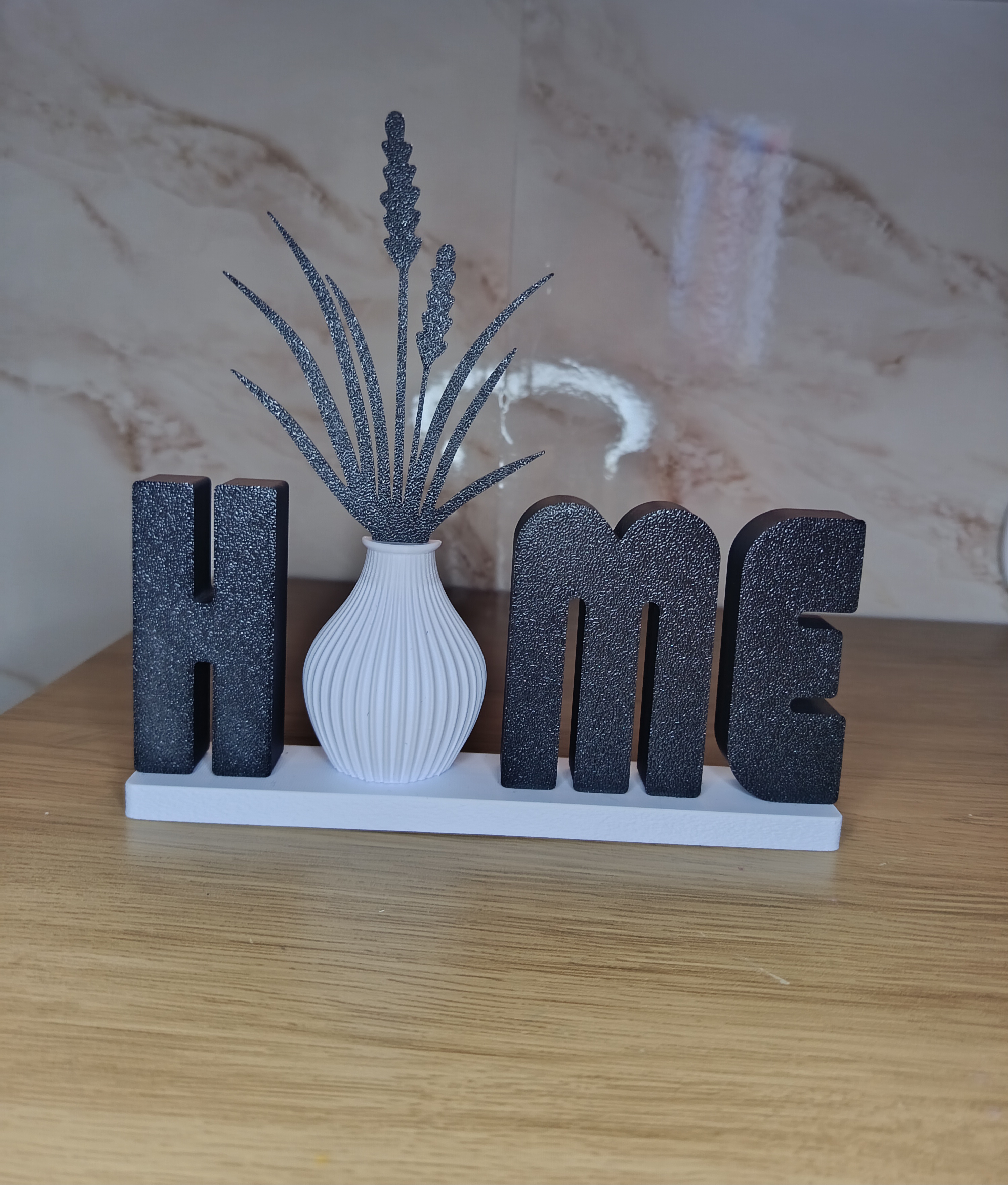 Enfeite Decorativo Palavra "HOME" com Vasinho de Planta Artificial — peça 3D de Maker 3dfabX